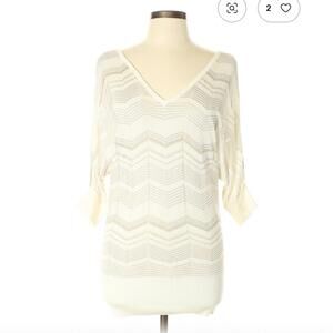 White House Black Market Ivory Pullover Sweater Size M